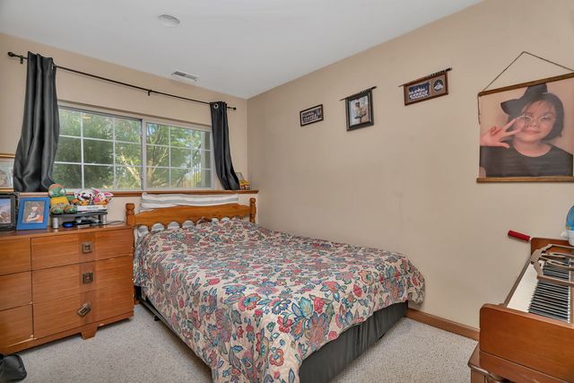 2750 shelly Lane, Aurora, IL 60504