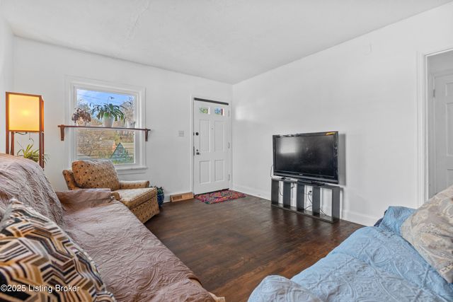 176 N Ewing Ave, Louisville, KY 40206