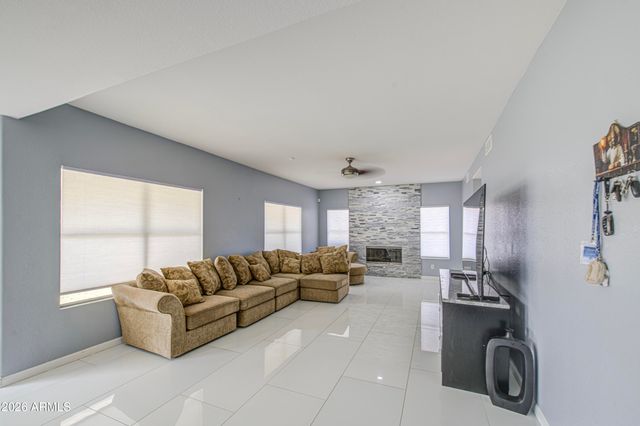 12403 W Monte Vista Road, Avondale, AZ 85392