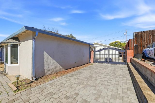 22141 Wallace Drive, Cupertino, CA 95014