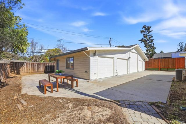 22141 Wallace Drive, Cupertino, CA 95014