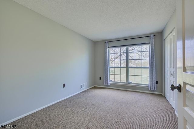 54 Lindsey Ct 54, Franklin Twp., NJ 08823