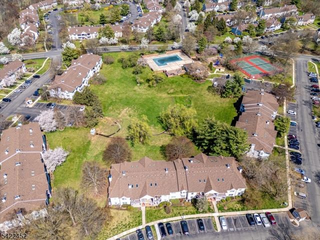 54 Lindsey Ct 54, Franklin Twp., NJ 08823