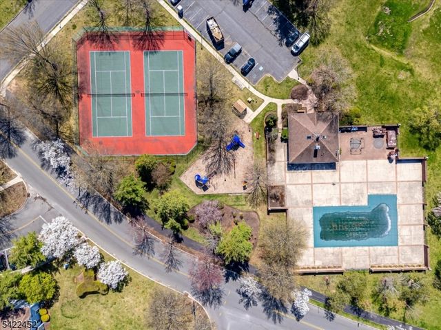 54 Lindsey Ct 54, Franklin Twp., NJ 08823