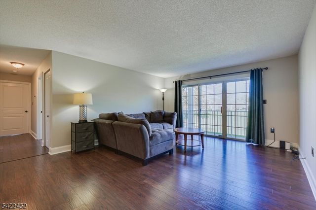 54 Lindsey Ct 54, Franklin Twp., NJ 08823