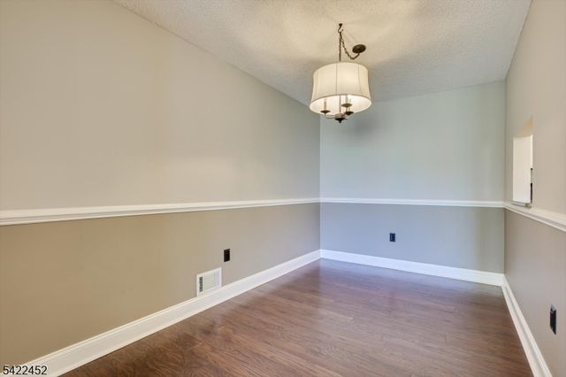 54 Lindsey Ct 54, Franklin Twp., NJ 08823