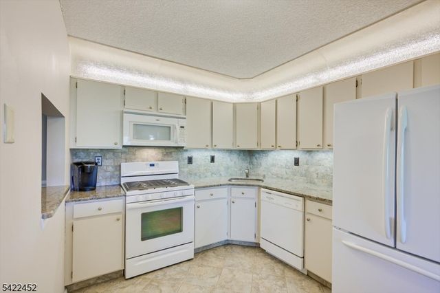 54 Lindsey Ct 54, Franklin Twp., NJ 08823