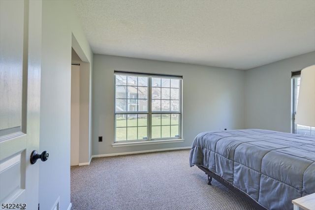 54 Lindsey Ct 54, Franklin Twp., NJ 08823