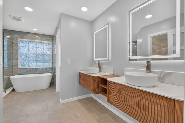 22201 Collington Drive, Boca Raton, FL 33428