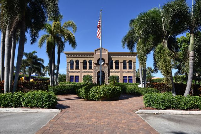 22201 Collington Drive, Boca Raton, FL 33428