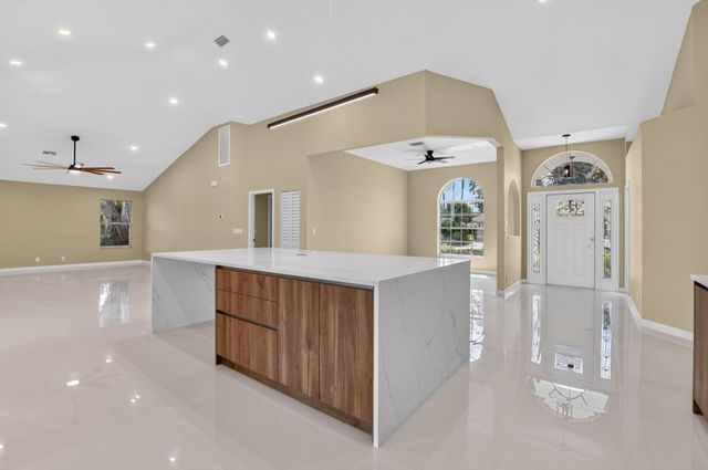 22201 Collington Drive, Boca Raton, FL 33428