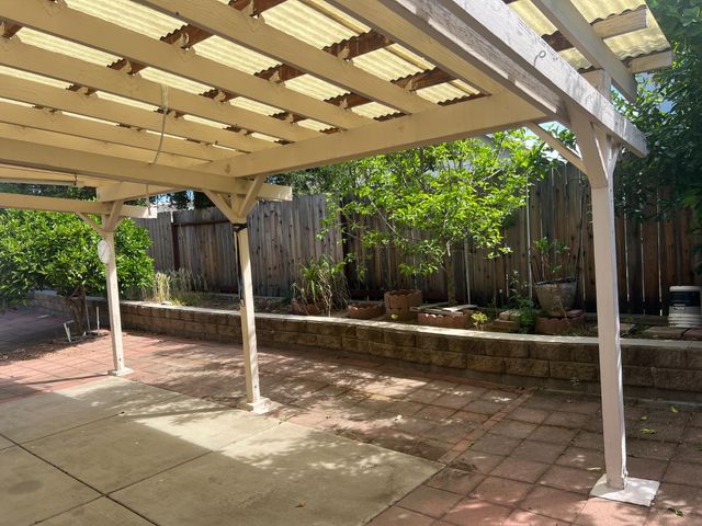 8613 Aviary Woods Way, Elk Grove, CA 95624