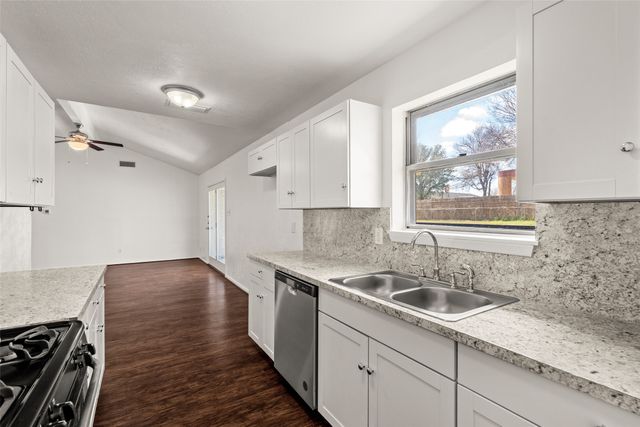 3606 S Dakota Drive, Sherman, TX 75090