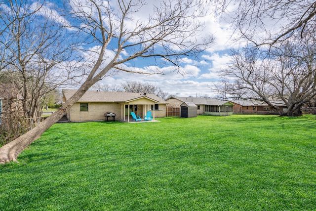 3606 S Dakota Drive, Sherman, TX 75090