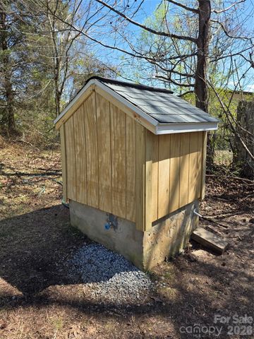 124 Summerglen Drive, Gastonia, NC 28052