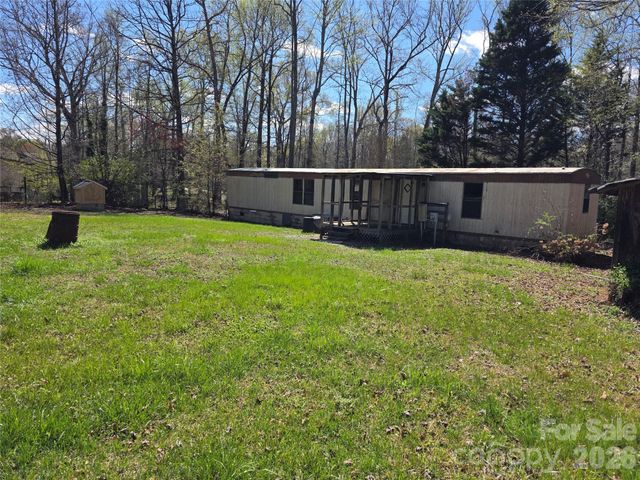 124 Summerglen Drive, Gastonia, NC 28052