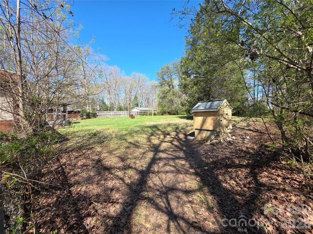 124 Summerglen Drive, Gastonia, NC 28052