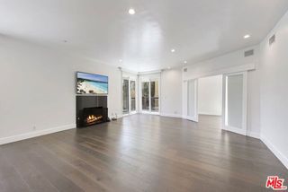 723 Westmount Drive 206, West Hollywood, CA 90069