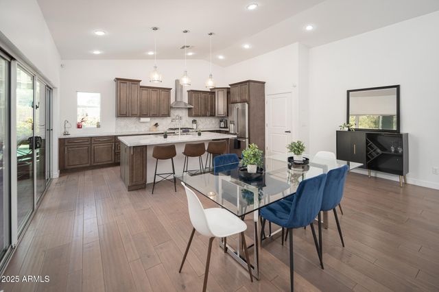 4738 N 24TH Place, Phoenix, AZ 85016