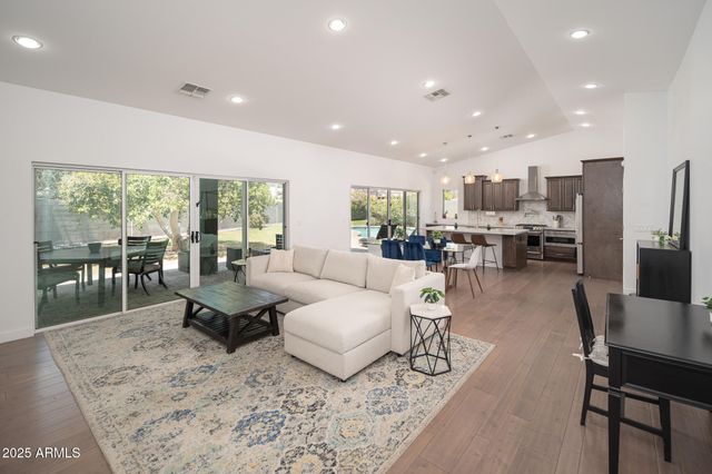 4738 N 24TH Place, Phoenix, AZ 85016