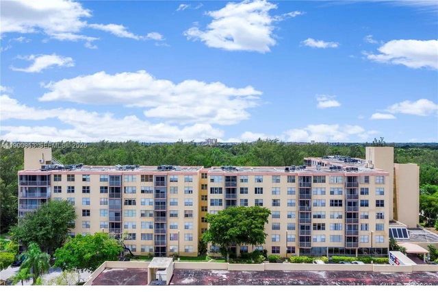 17890 W Dixie Hwy 606 606, North Miami Beach, FL 33160