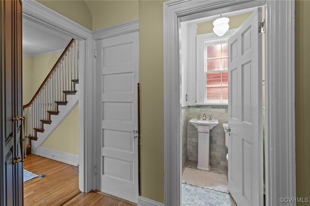 2011 Grove Ave, Richmond, VA 23220