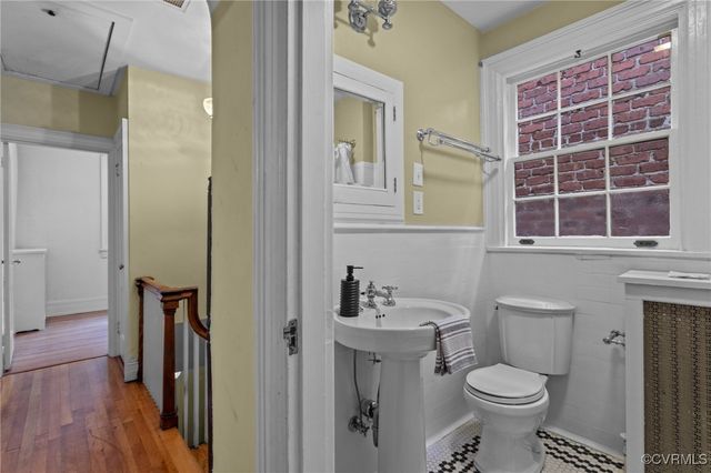 2011 Grove Ave, Richmond, VA 23220