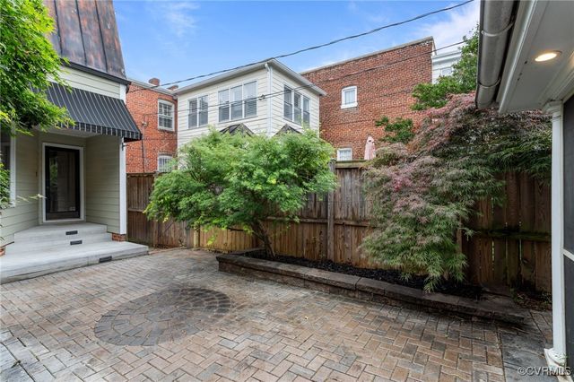 2011 Grove Ave, Richmond, VA 23220