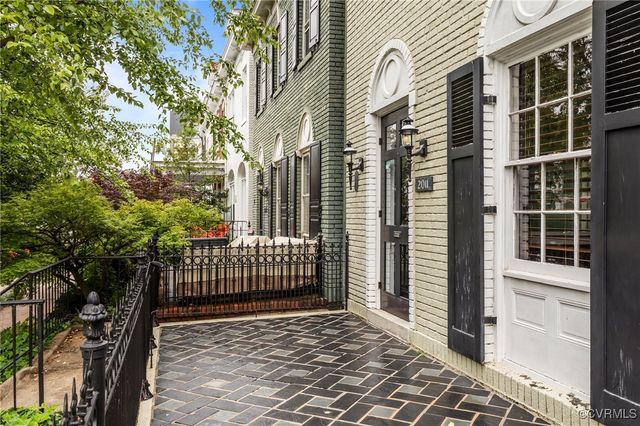 2011 Grove Ave, Richmond, VA 23220