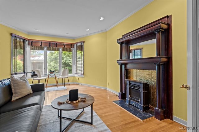 2011 Grove Ave, Richmond, VA 23220