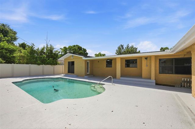 3707 PELICAN LANE, Orlando, FL 32803