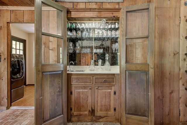 5701 NW Briarwood Road, Edmond, OK 73025