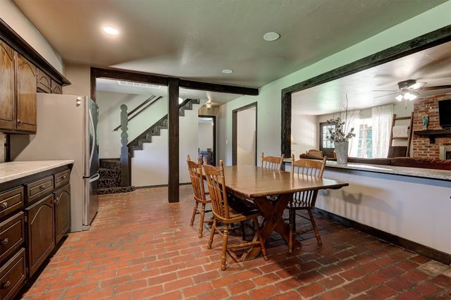 5701 NW Briarwood Road, Edmond, OK 73025