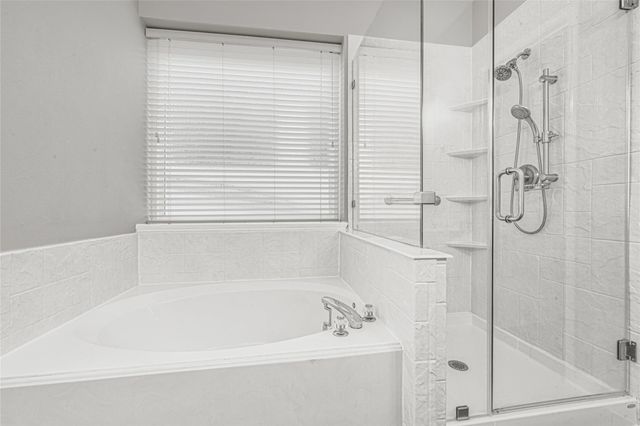 2205 W Van Trease Drive, Deer Park, TX 77536