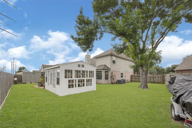 2205 W Van Trease Drive, Deer Park, TX 77536