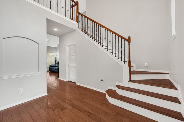 2205 W Van Trease Drive, Deer Park, TX 77536