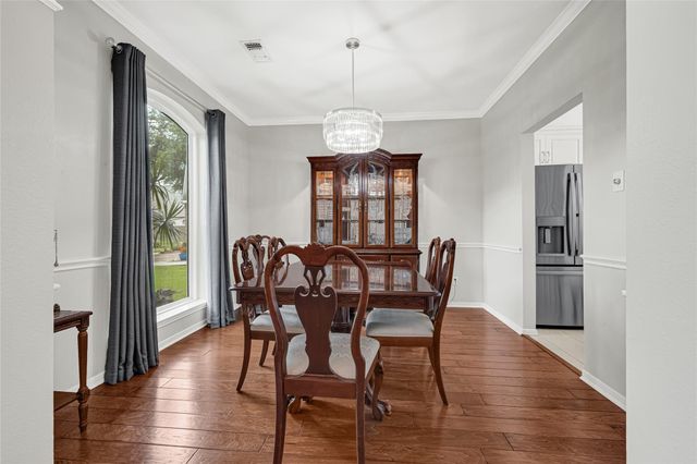 2205 W Van Trease Drive, Deer Park, TX 77536