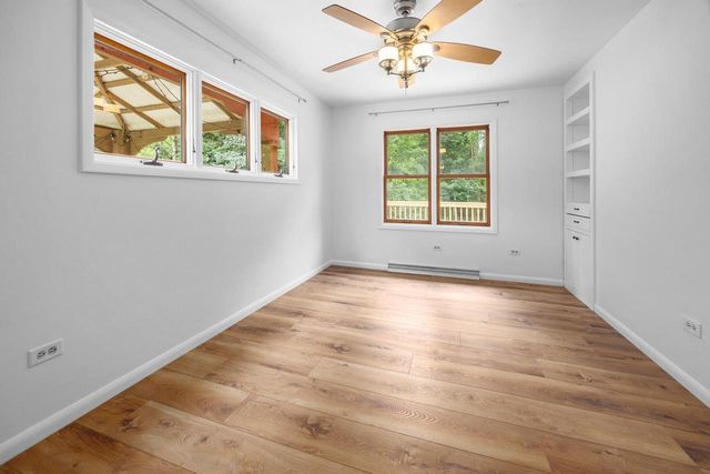 N69W20947 Pleasant STREET, Menomonee Falls, WI 53051
