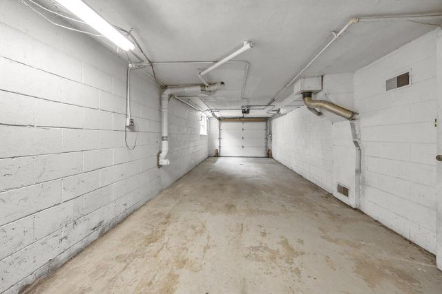 N69W20947 Pleasant STREET, Menomonee Falls, WI 53051