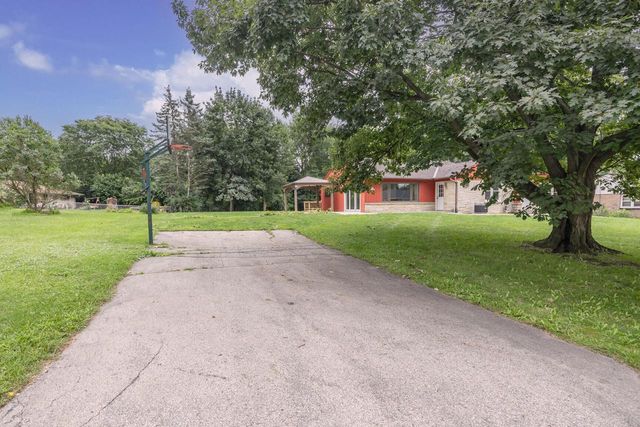 N69W20947 Pleasant STREET, Menomonee Falls, WI 53051