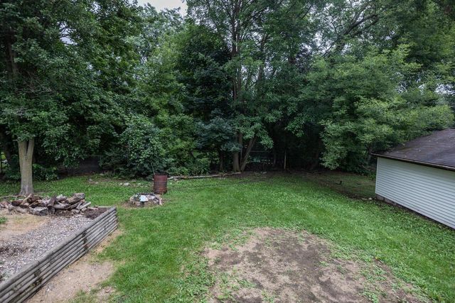 N69W20947 Pleasant STREET, Menomonee Falls, WI 53051