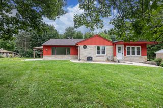 N69W20947 Pleasant STREET, Menomonee Falls, WI 53051