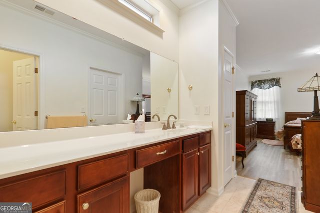 323 Lewisburg Drive, Mcdonough, GA 30253