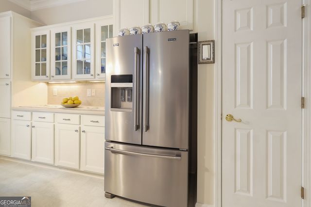 323 Lewisburg Drive, Mcdonough, GA 30253