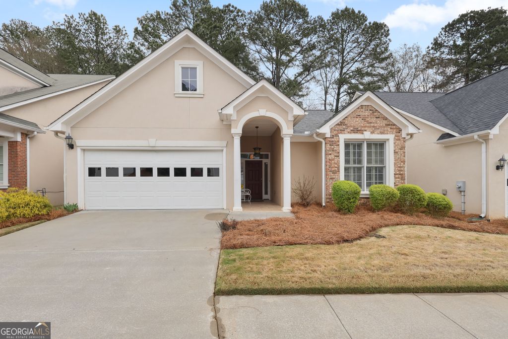 323 Lewisburg Drive, Mcdonough, GA 30253