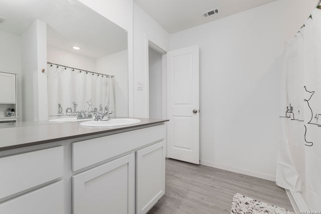 14319 ENFIELD FLS, San Antonio, TX 78245