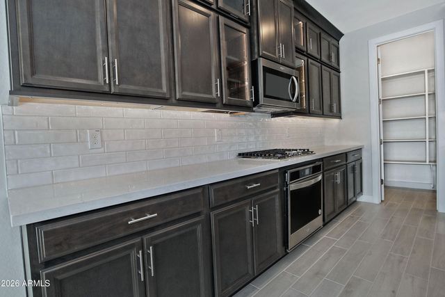 6839 W SAMANTHA Way, Laveen, AZ 85339