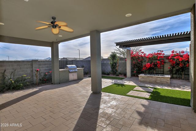 6839 W SAMANTHA Way, Laveen, AZ 85339