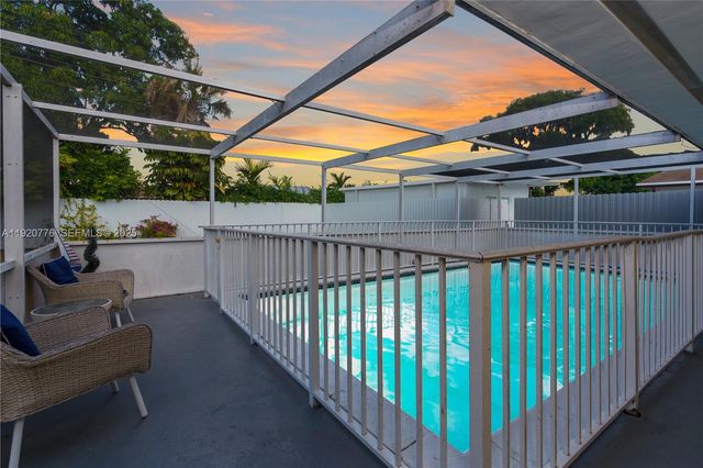 1321 NW 171st St, Miami Gardens, FL 33169