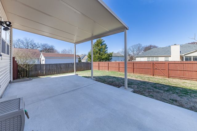 2989 Buckner Ln, Spring Hill, TN 37174